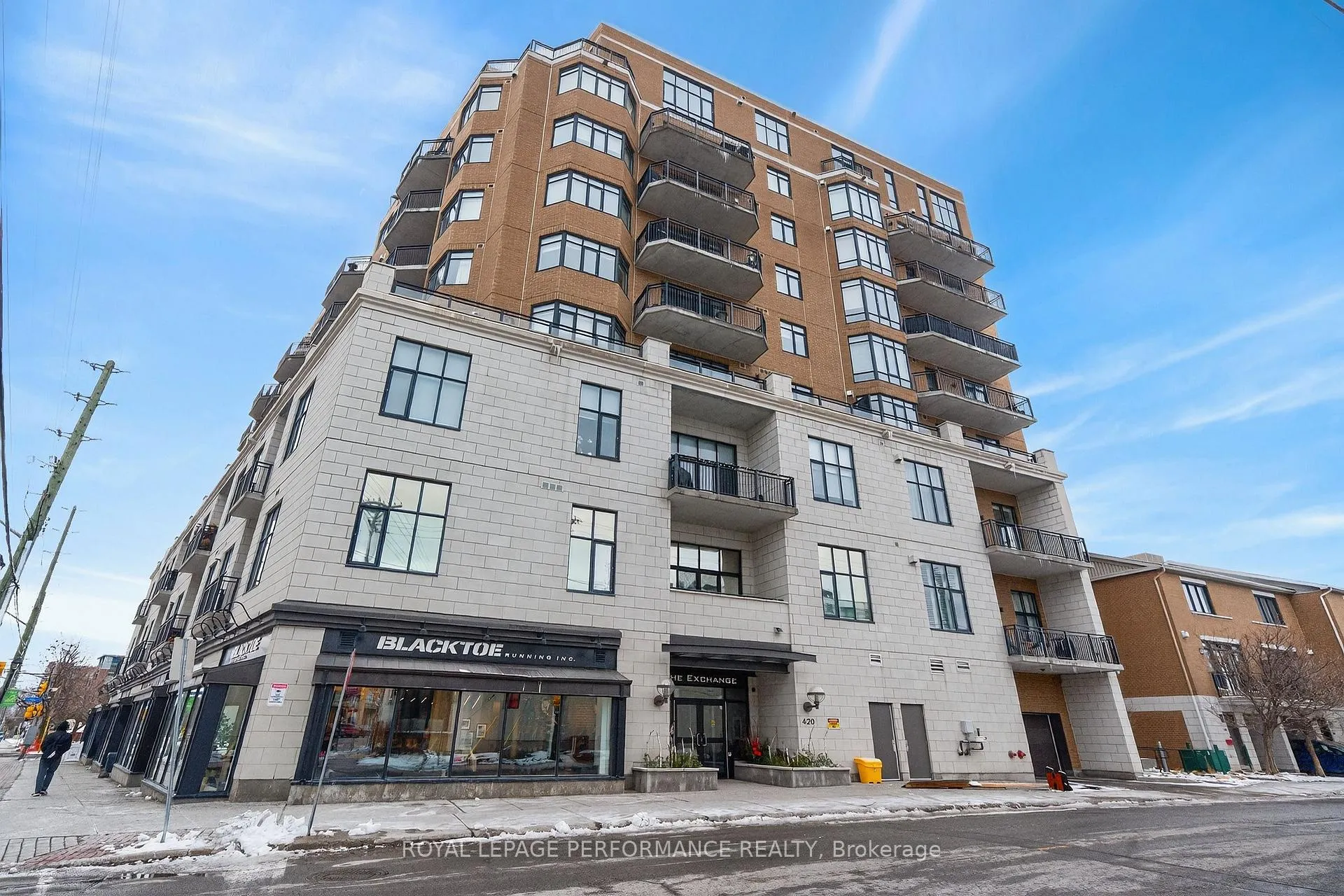Front of Unit 302, 420 Berkley Avenue