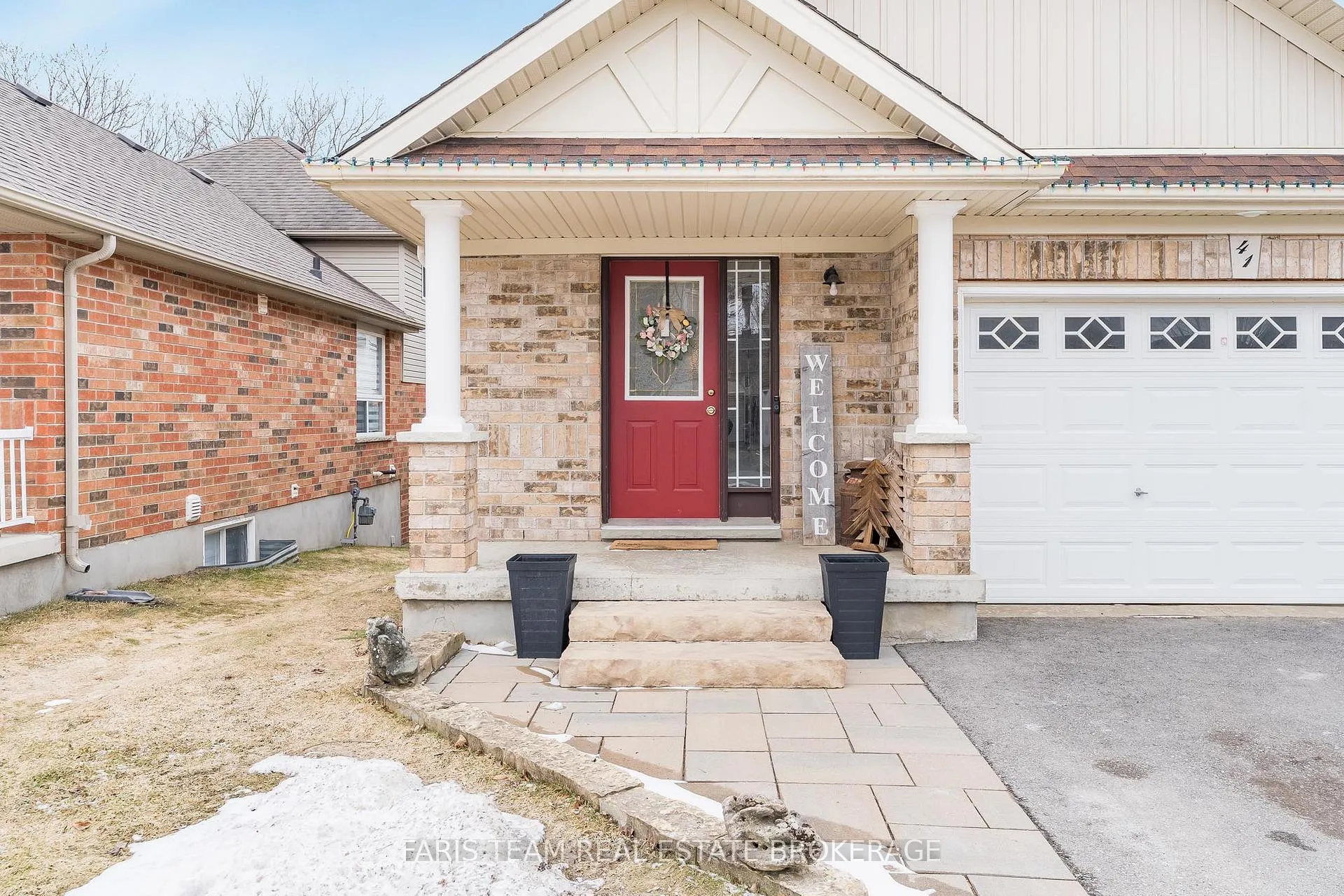 Photo 5 of 41 Wallace Street, New Tecumseth, Alliston — HOMEH