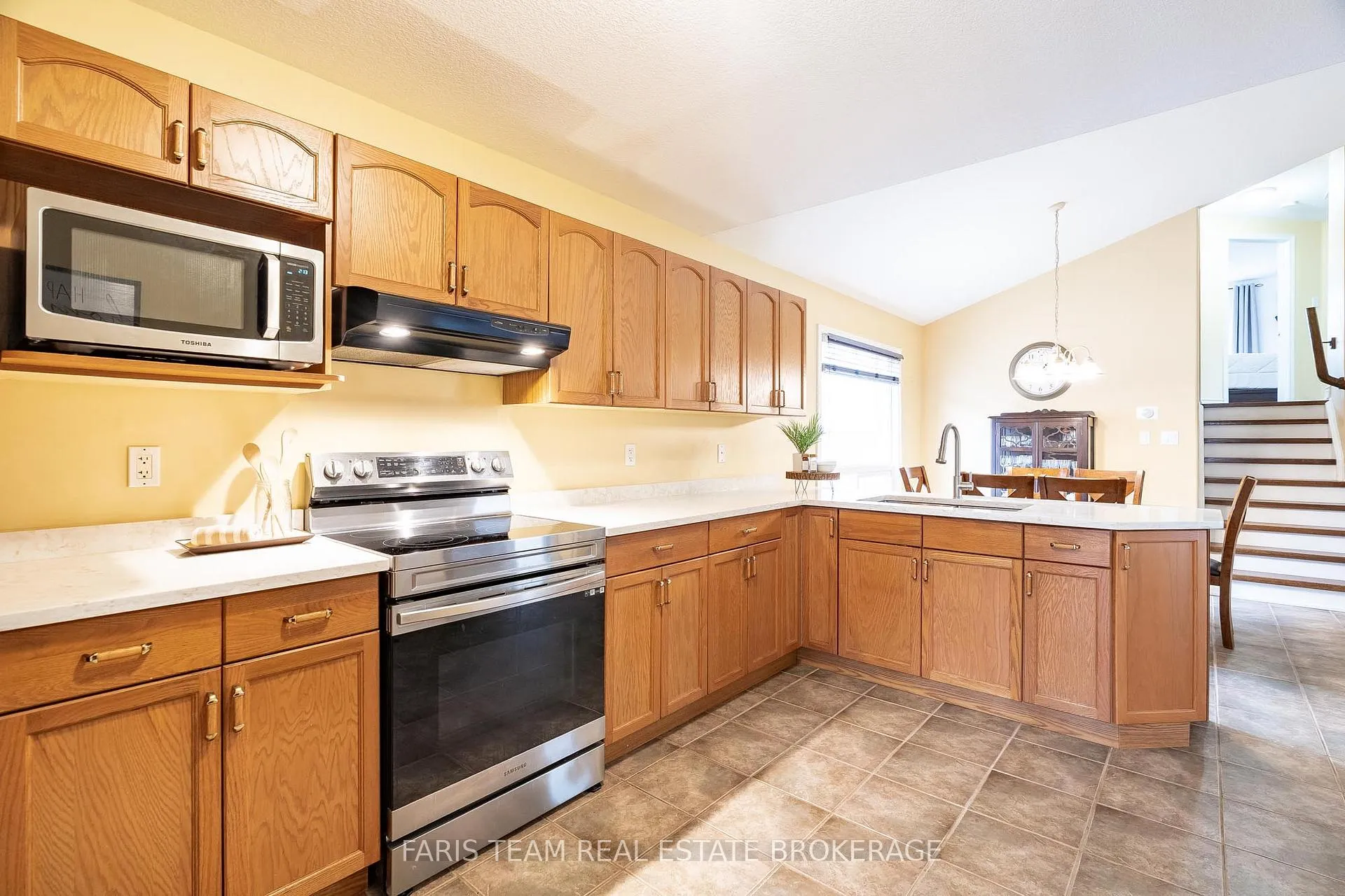 Photo 7 of 41 Wallace Street, New Tecumseth, Alliston — HOMEH
