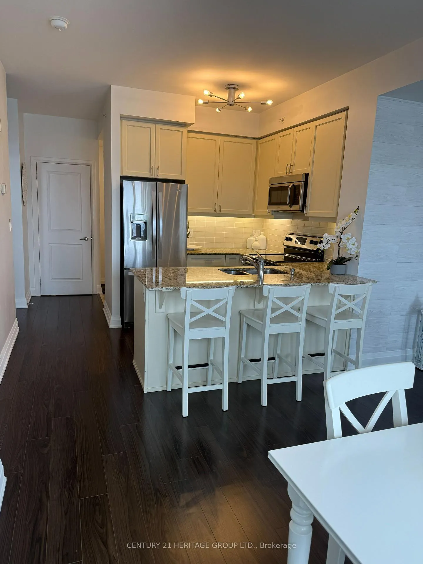 Photo 6 of Unit 513, 24 Woodstream Boulevard, Vaughan, Vaughan Grove — HOMEH
