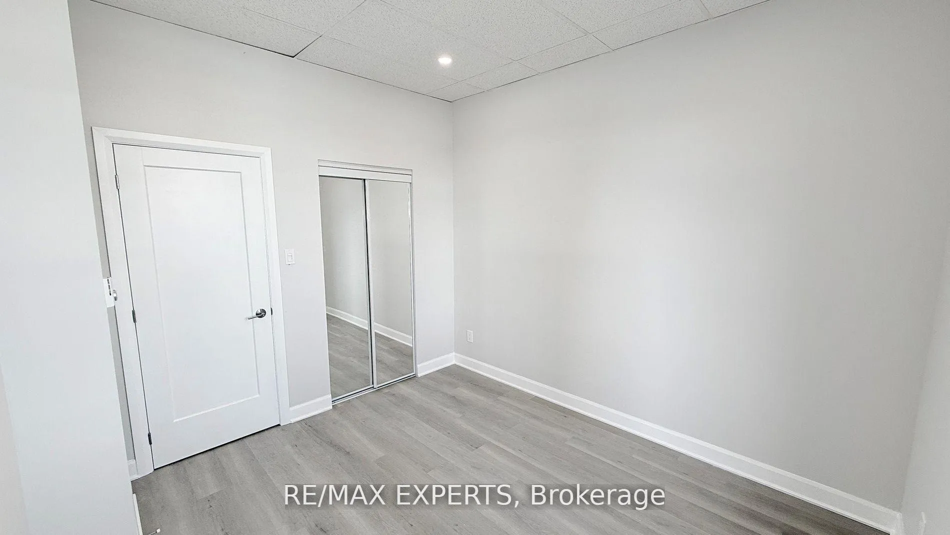Photo 11 of Unit 404, 8 Main Street S, Brampton, Downtown Brampton — HOMEH