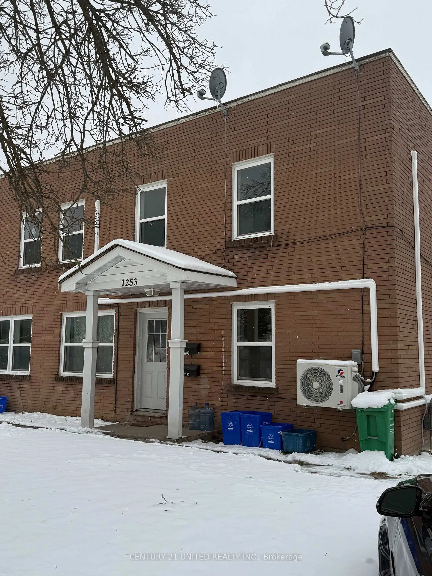 Photo 1 of Unit B, 1253 Clonsilla Avenue, Peterborough, Town Ward 3 — HOMEH