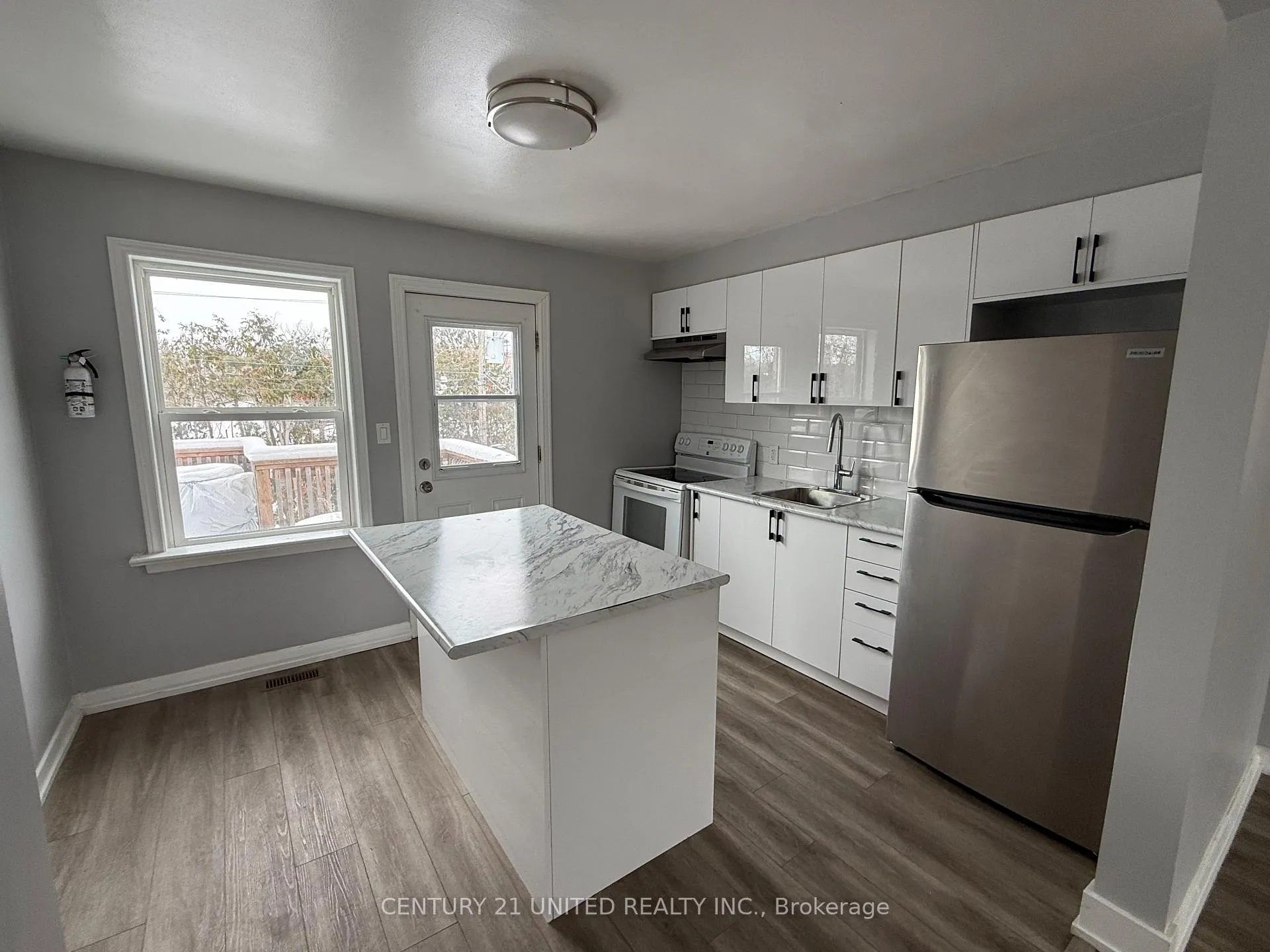 Photo 4 of Unit B, 1253 Clonsilla Avenue, Peterborough, Town Ward 3 — HOMEH