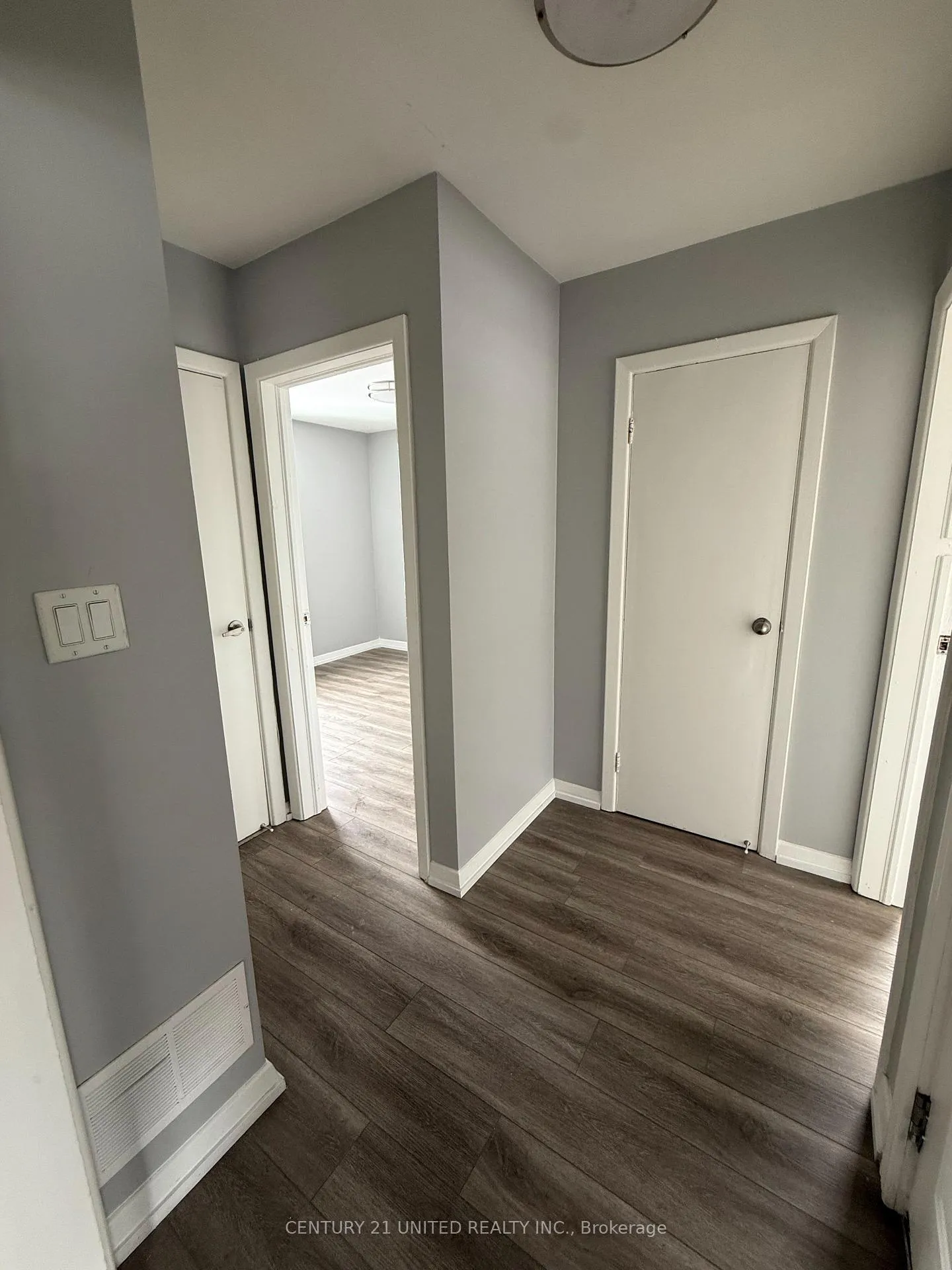 Photo 10 of Unit B, 1253 Clonsilla Avenue, Peterborough, Town Ward 3 — HOMEH