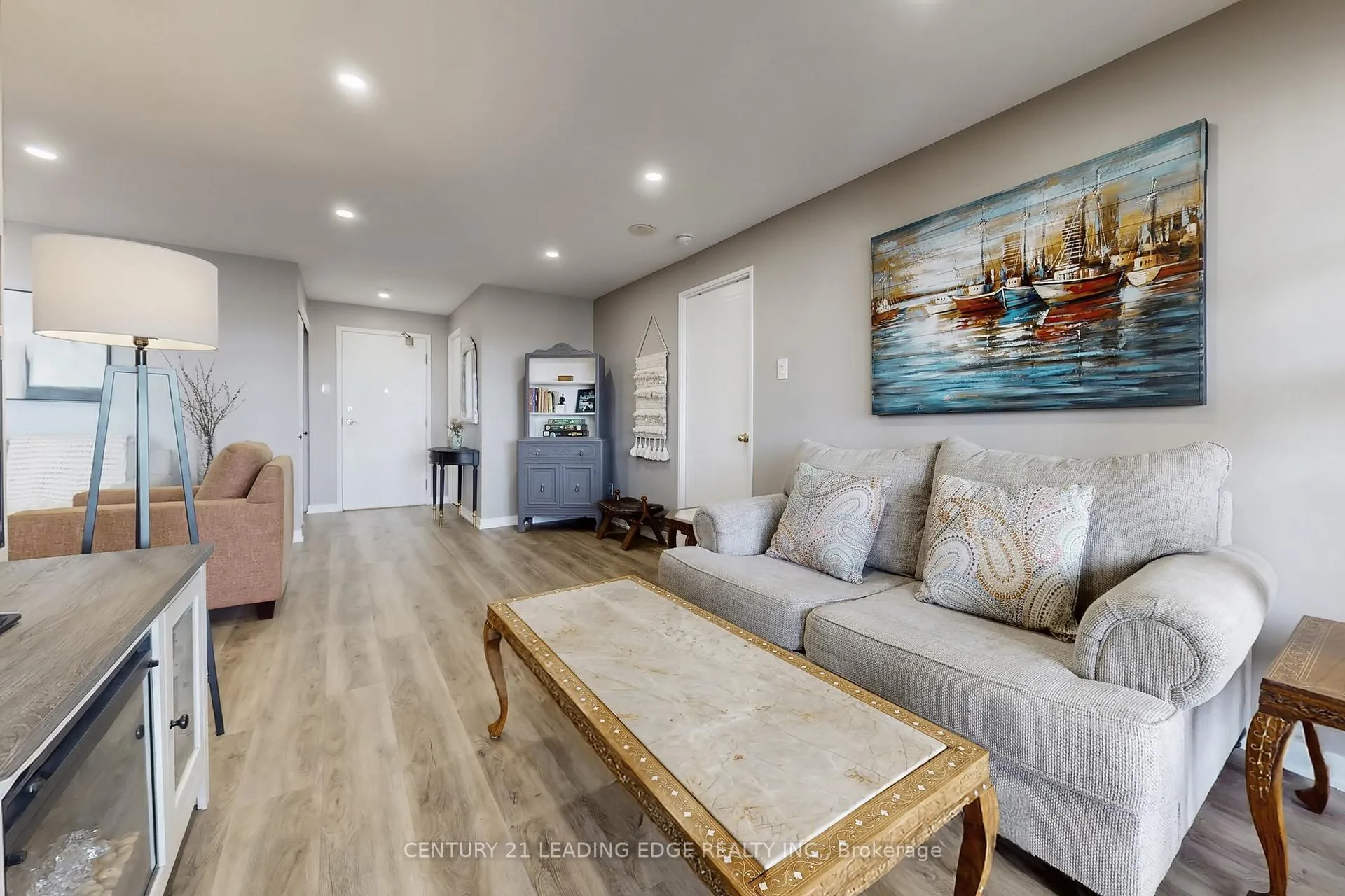 Photo 5 of Unit 924, 1880 Valley Farm Road, Pickering, Town Centre — HOMEH