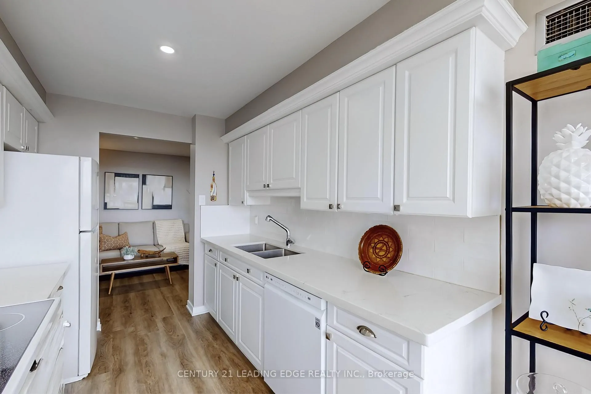 Photo 7 of Unit 924, 1880 Valley Farm Road, Pickering, Town Centre — HOMEH