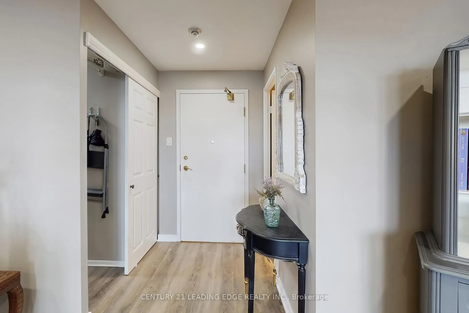 Photo 17 of Unit 924, 1880 Valley Farm Road, Pickering, Town Centre — HOMEH