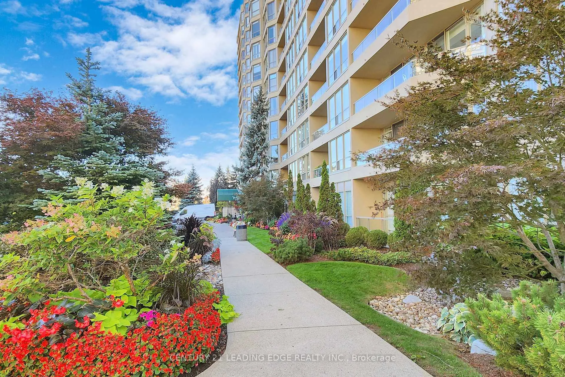Photo 27 of Unit 924, 1880 Valley Farm Road, Pickering, Town Centre — HOMEH