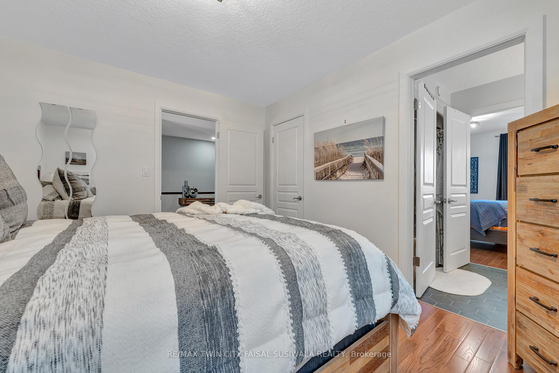 Photo 34 of 31 Pioneer Tower Crescent, Kitchener, Pioneer Tower West — HOMEH