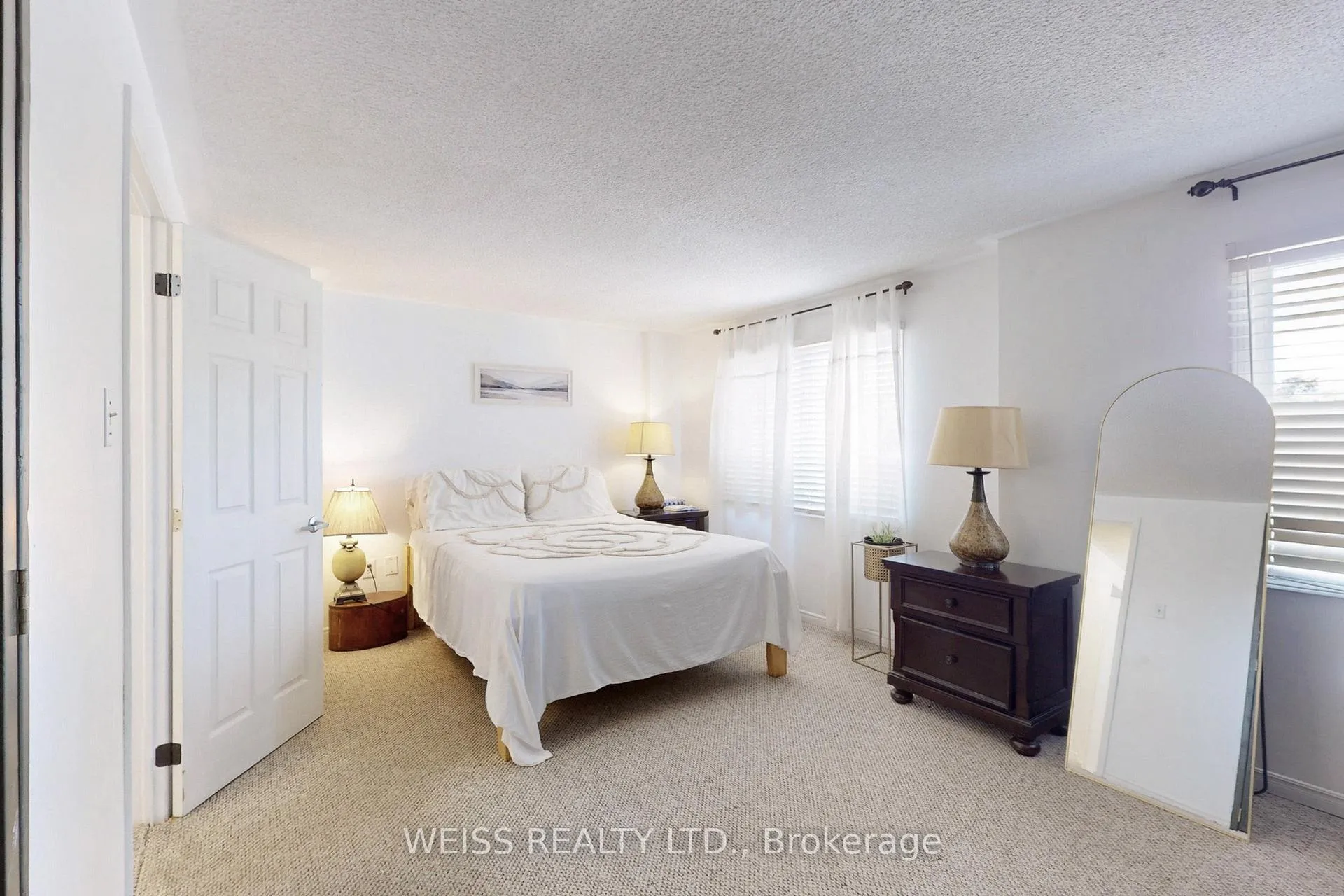 Photo 22 of 69 Wooliston Crescent, Brampton, Fletcher's West — HOMEH