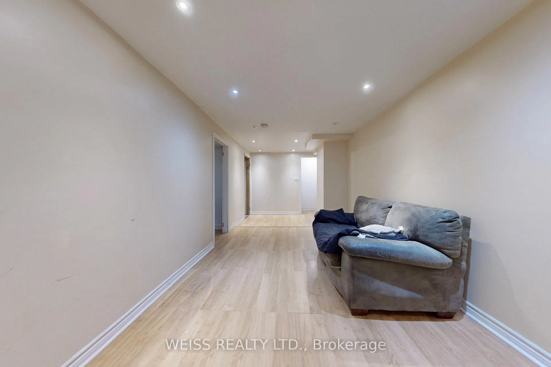 Photo 37 of 69 Wooliston Crescent, Brampton, Fletcher's West — HOMEH