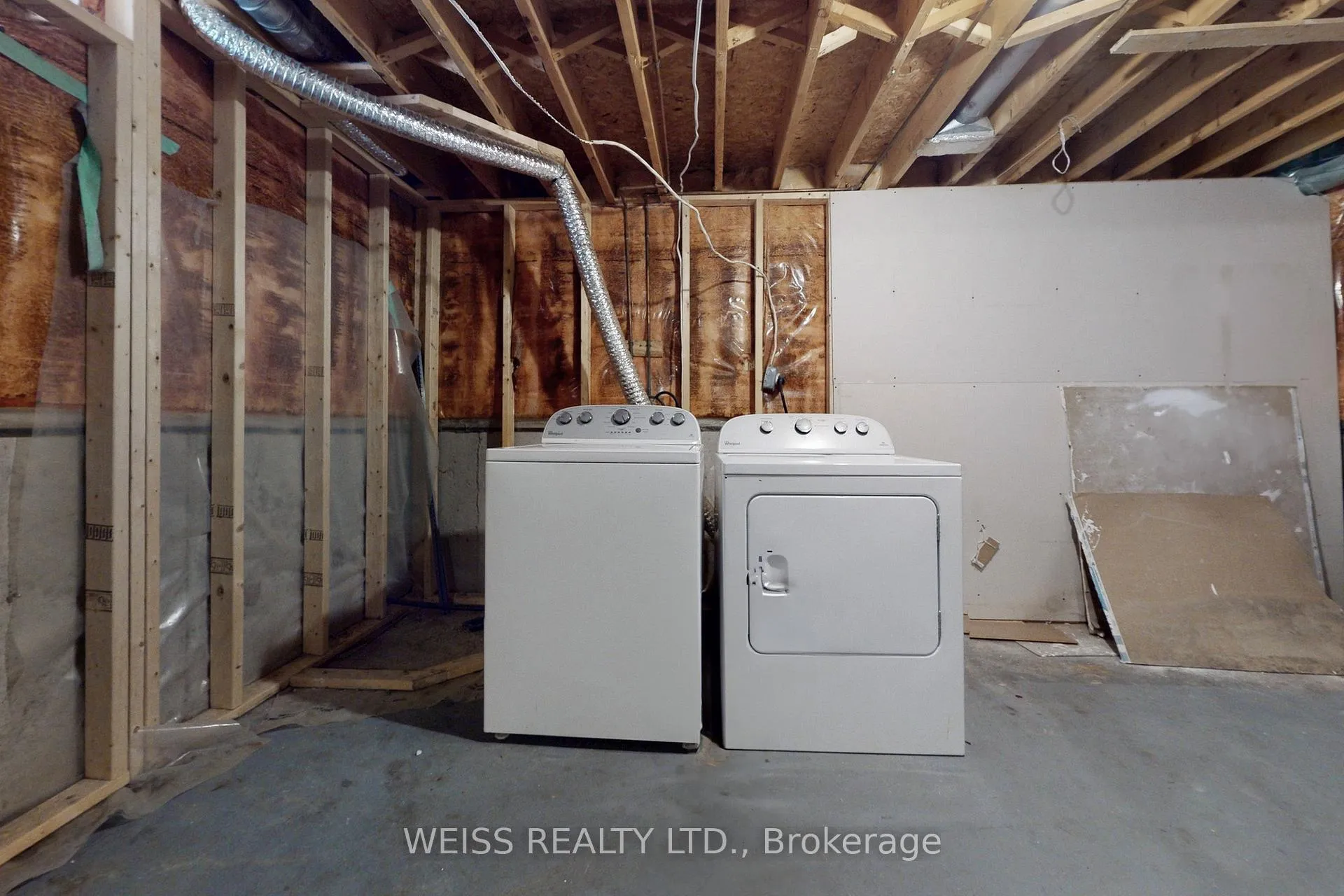Photo 42 of 69 Wooliston Crescent, Brampton, Fletcher's West — HOMEH