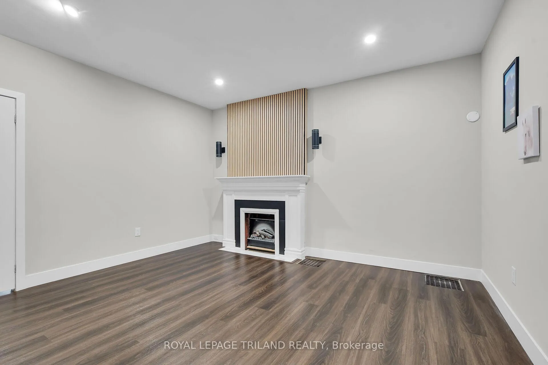 Photo 2 of Unit 2, 22 Mitchell Street, St. Thomas — HOMEH