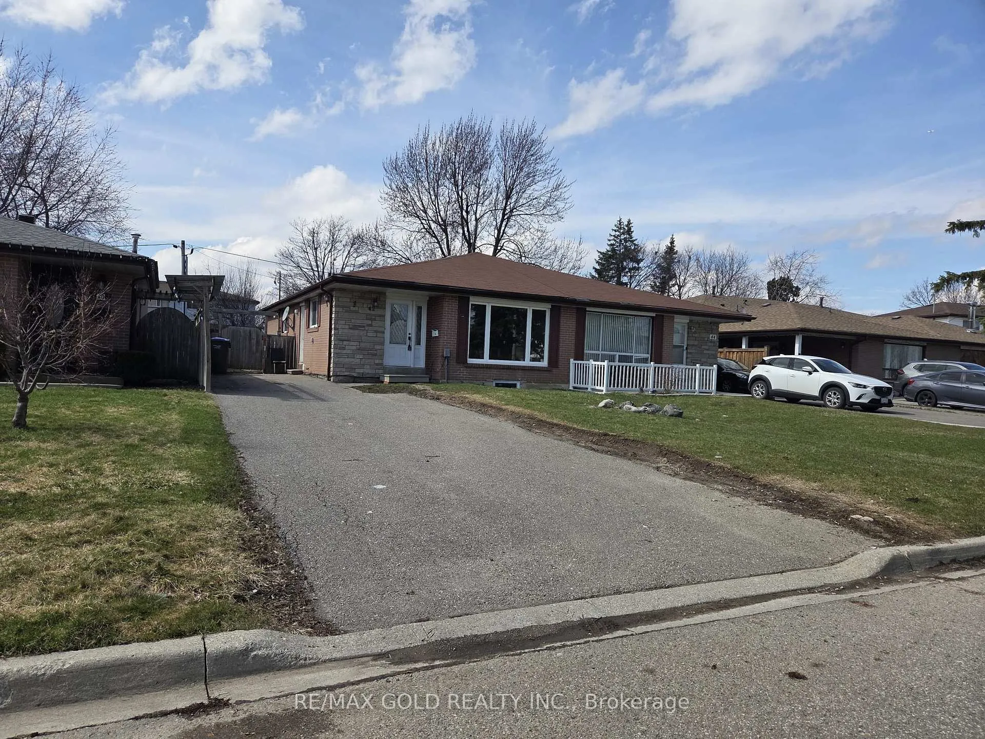 Front of 42 Danesbury Crescent