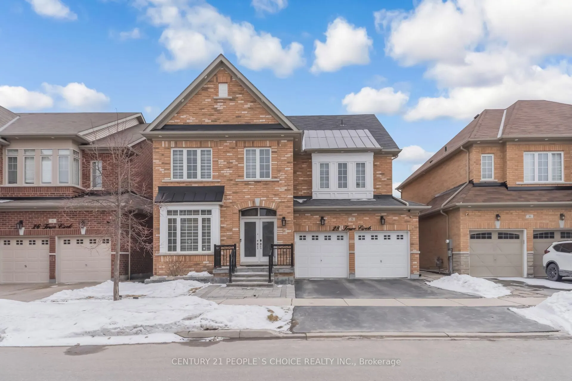 Front of 28 Truro Circle