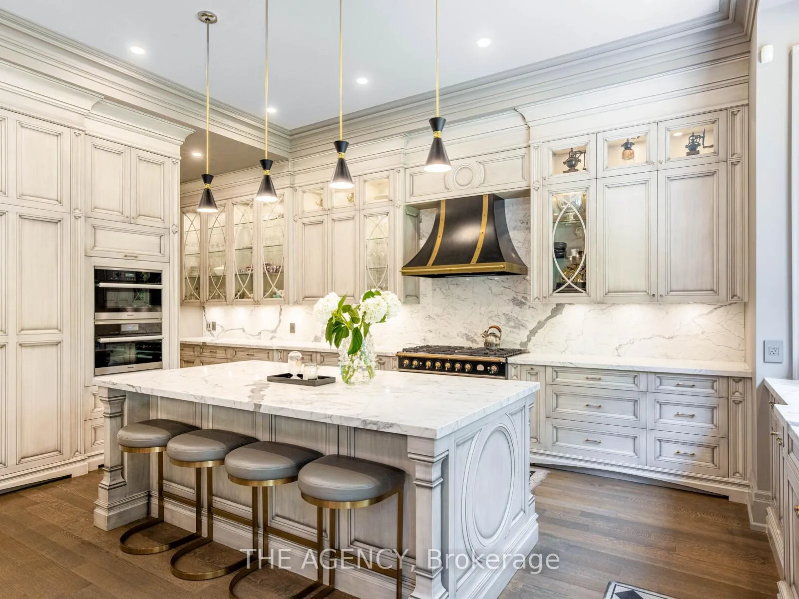 Photo 10 of 1 Suncrest Drive, North York, Bridle Path-Sunnybrook-York Mills — HOMEH