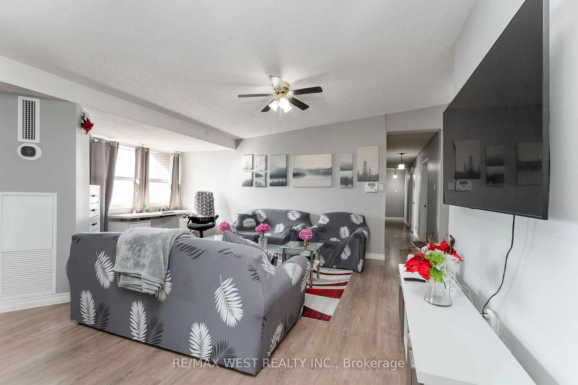 Photo 3 of Unit 612, 4062 Lawrence Avenue E, Scarborough, West Hill — HOMEH