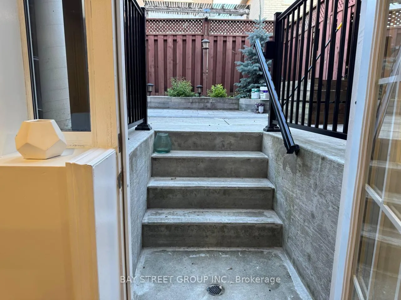 Photo 13 of 49 Chiara Drive, Vaughan, Vellore Village — HOMEH