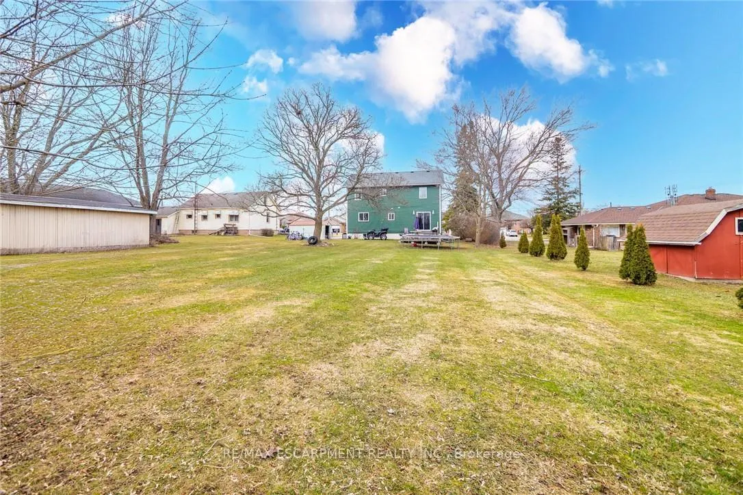 Photo 38 of 29 Quaker Road, Welland, N. Welland — HOMEH