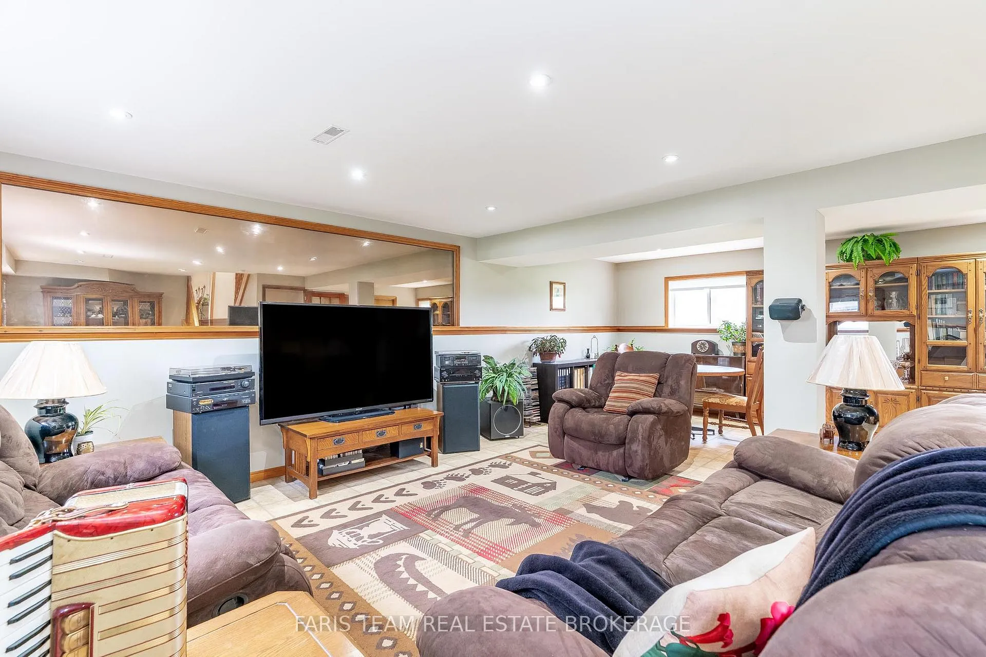 Photo 21 of 856 Church Drive, Innisfil, Lefroy — HOMEH