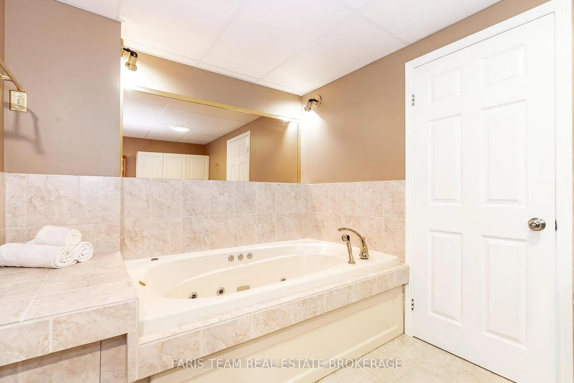Photo 26 of 856 Church Drive, Innisfil, Lefroy — HOMEH