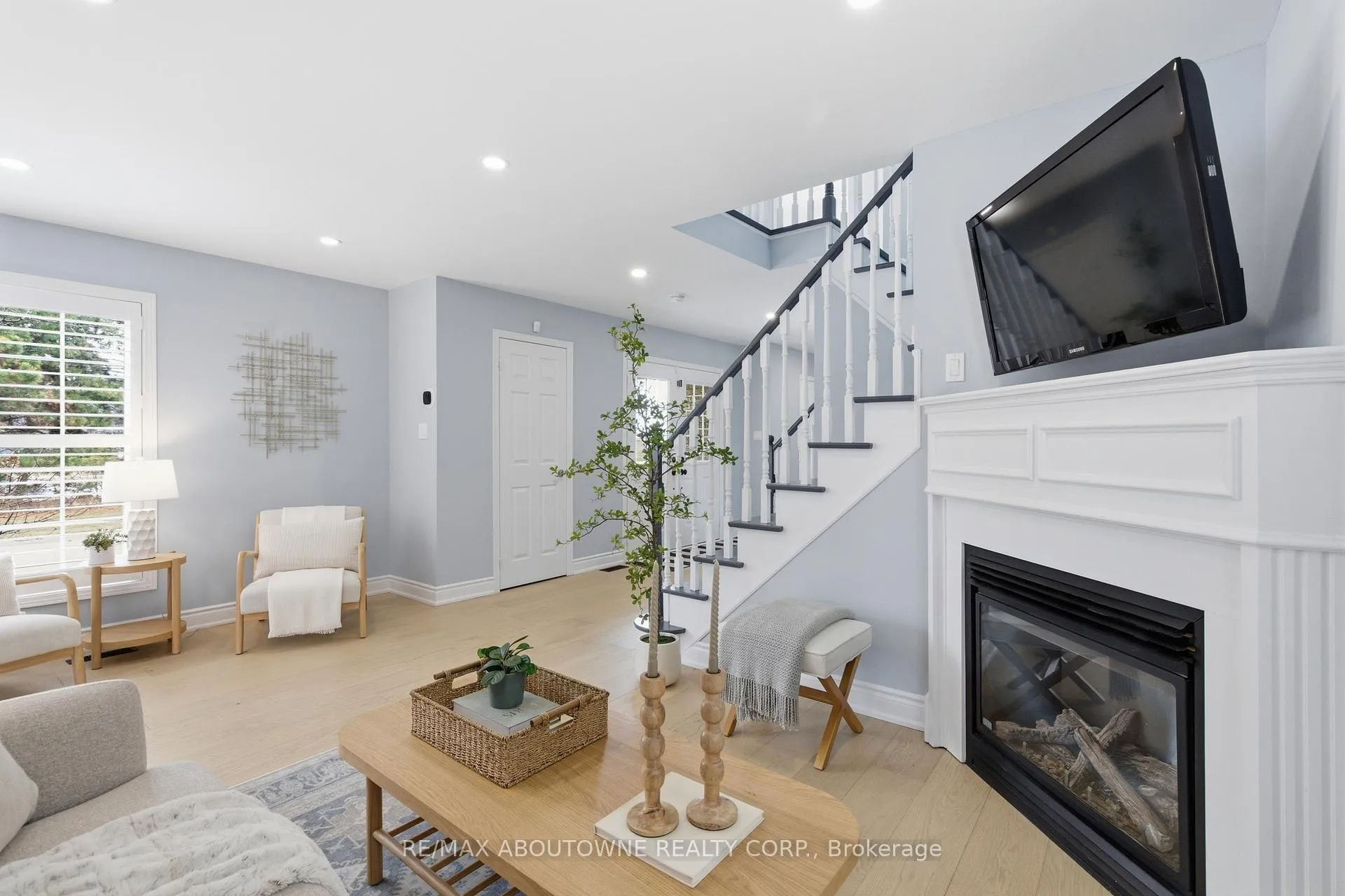 Photo 10 of 5655 Adele Road, Burlington, Appleby — HOMEH