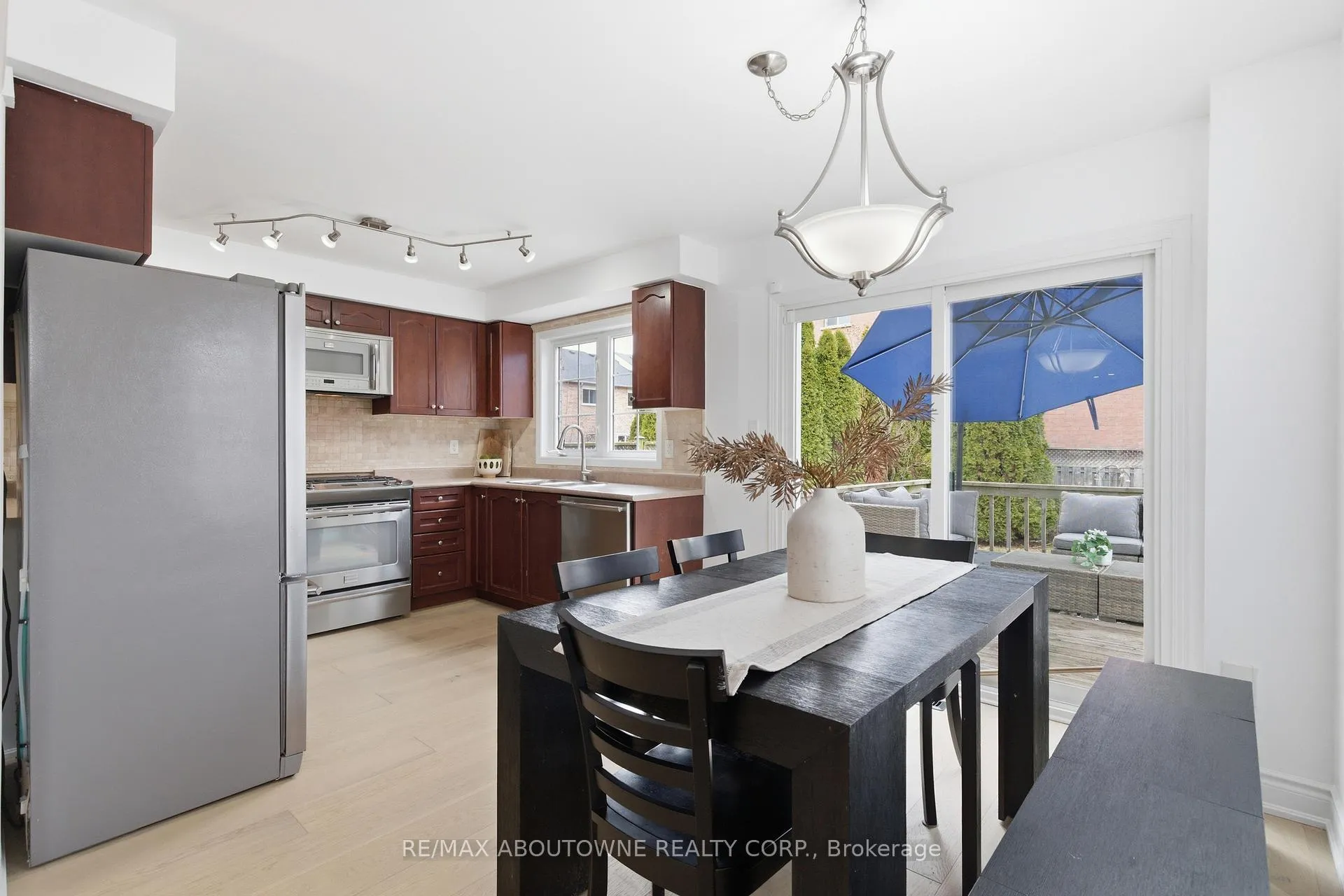 Photo 14 of 5655 Adele Road, Burlington, Appleby — HOMEH