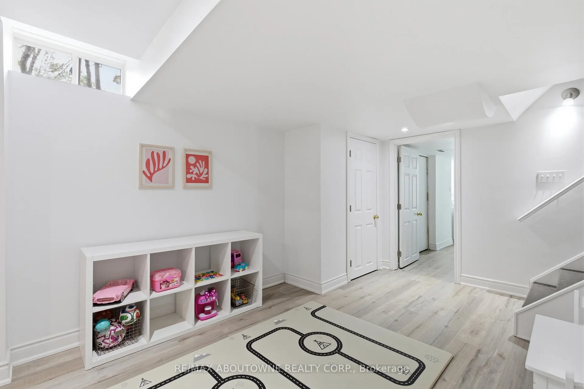 Photo 37 of 5655 Adele Road, Burlington, Appleby — HOMEH