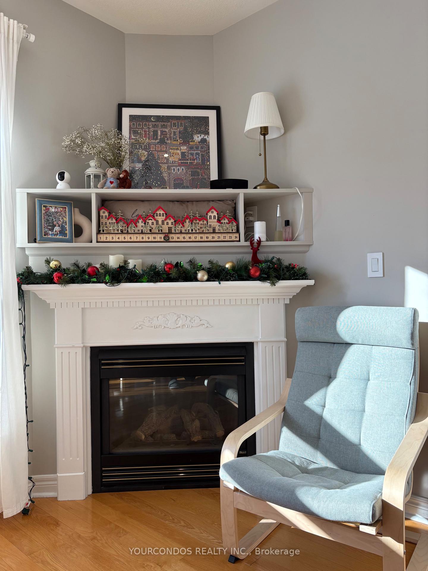 Photo 10 of 66 Crawford Street, Markham, Berczy — HOMEH