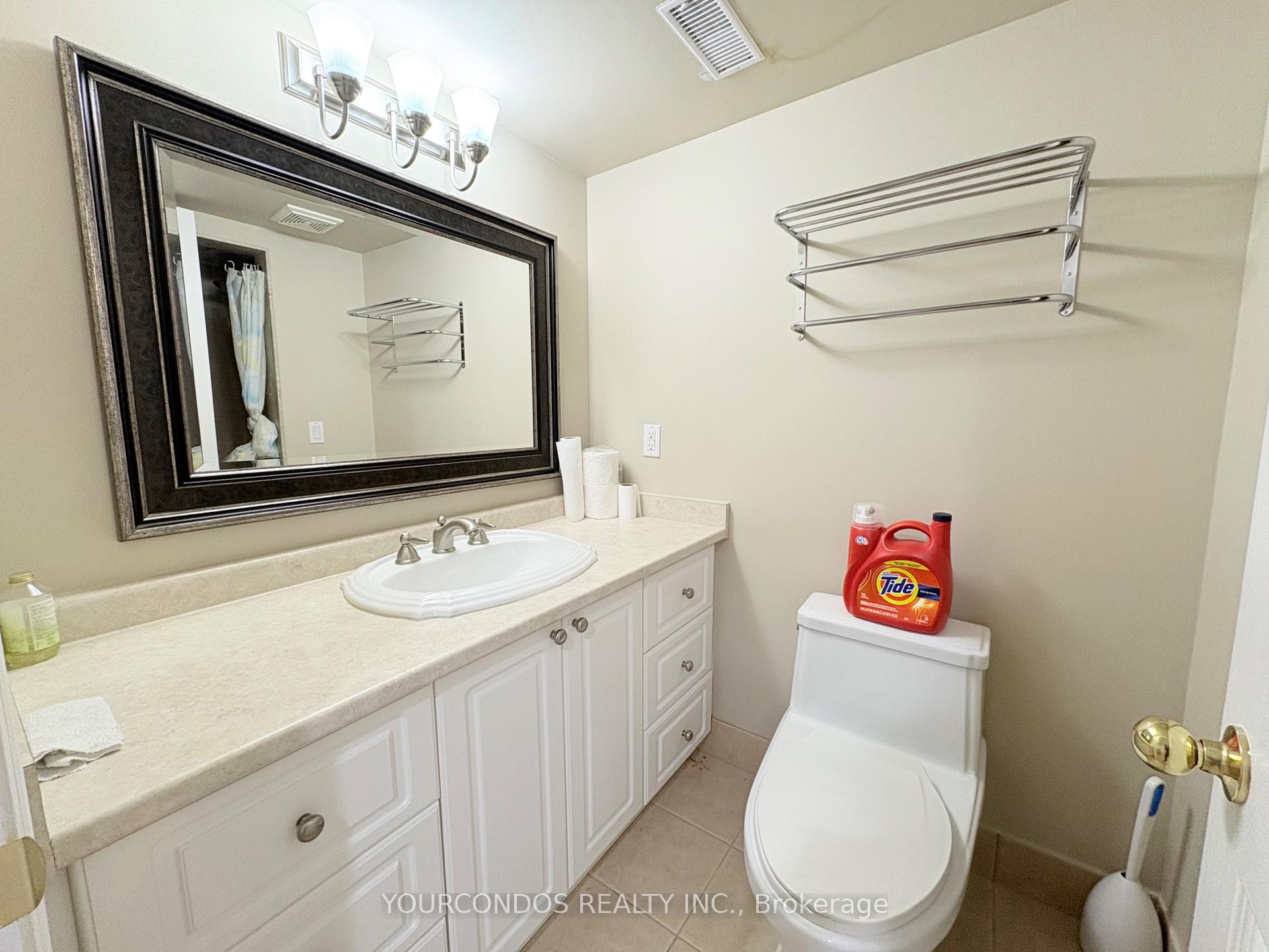 Photo 43 of 66 Crawford Street, Markham, Berczy — HOMEH