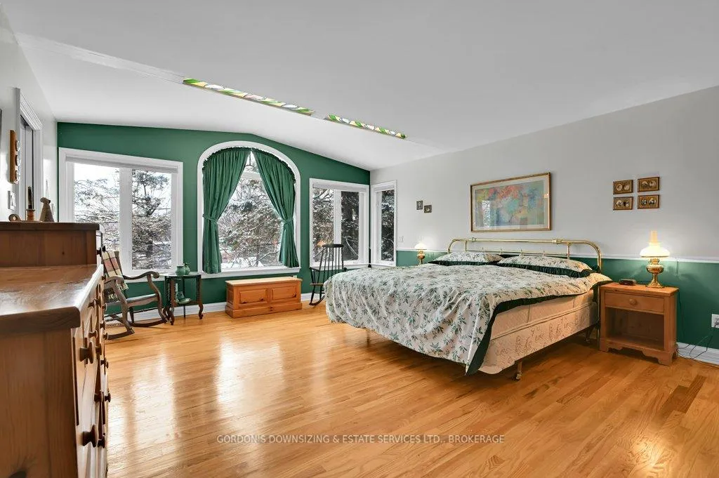 Photo 15 of 109 Dorothea Drive, Ottawa, Mooneys Bay/Revelstoke — HOMEH