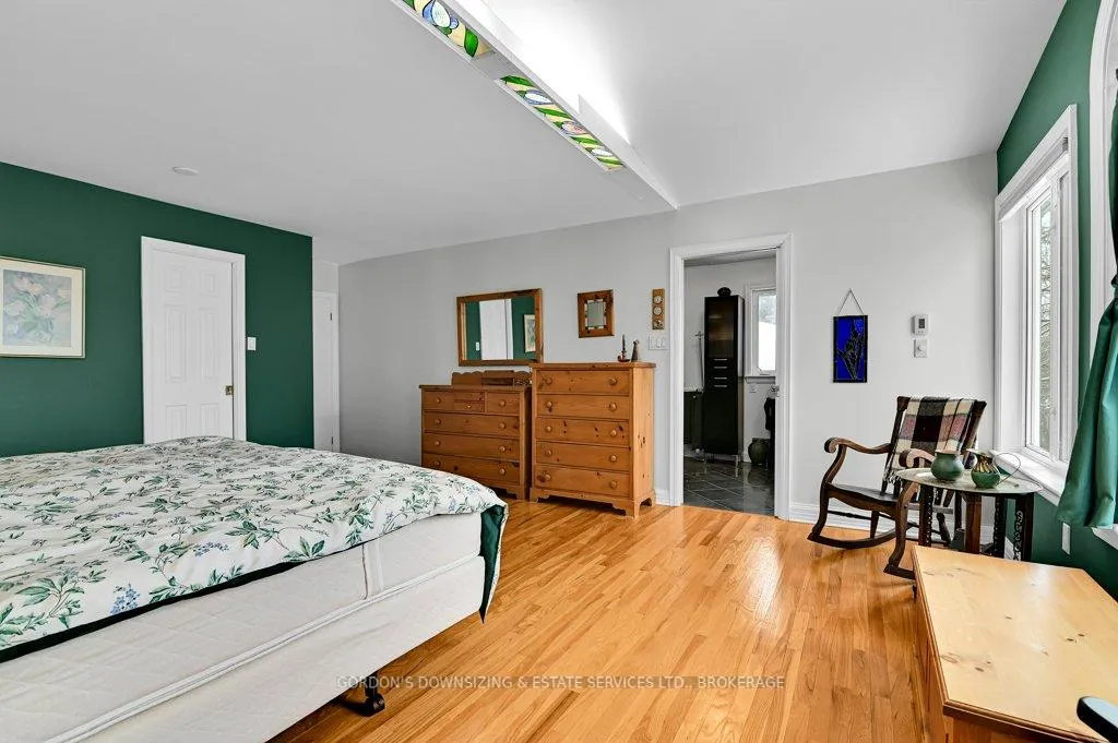 Photo 16 of 109 Dorothea Drive, Ottawa, Mooneys Bay/Revelstoke — HOMEH