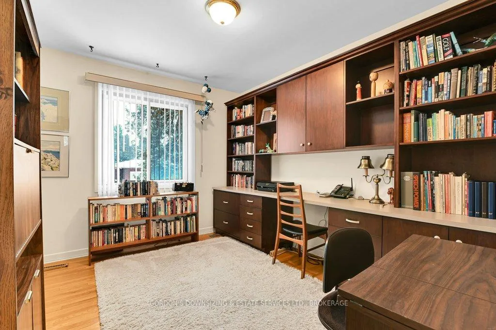 Photo 21 of 109 Dorothea Drive, Ottawa, Mooneys Bay/Revelstoke — HOMEH