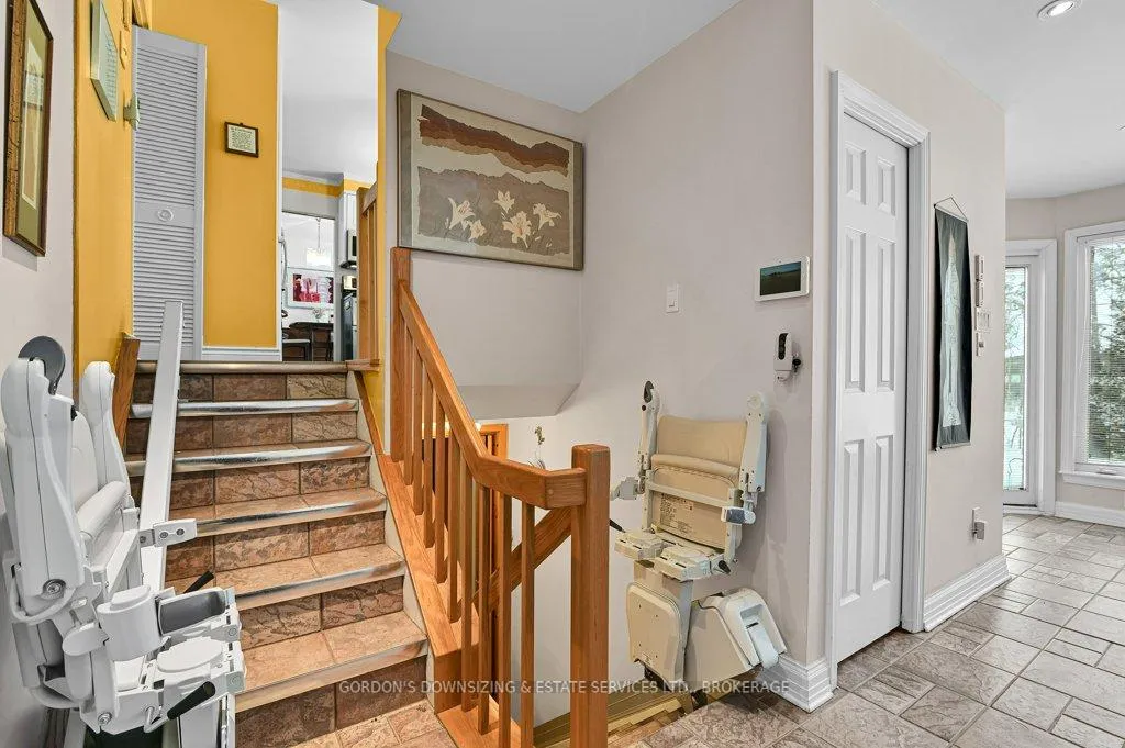 Photo 24 of 109 Dorothea Drive, Ottawa, Mooneys Bay/Revelstoke — HOMEH