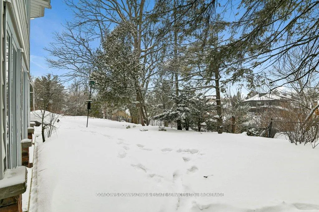 Photo 34 of 109 Dorothea Drive, Ottawa, Mooneys Bay/Revelstoke — HOMEH