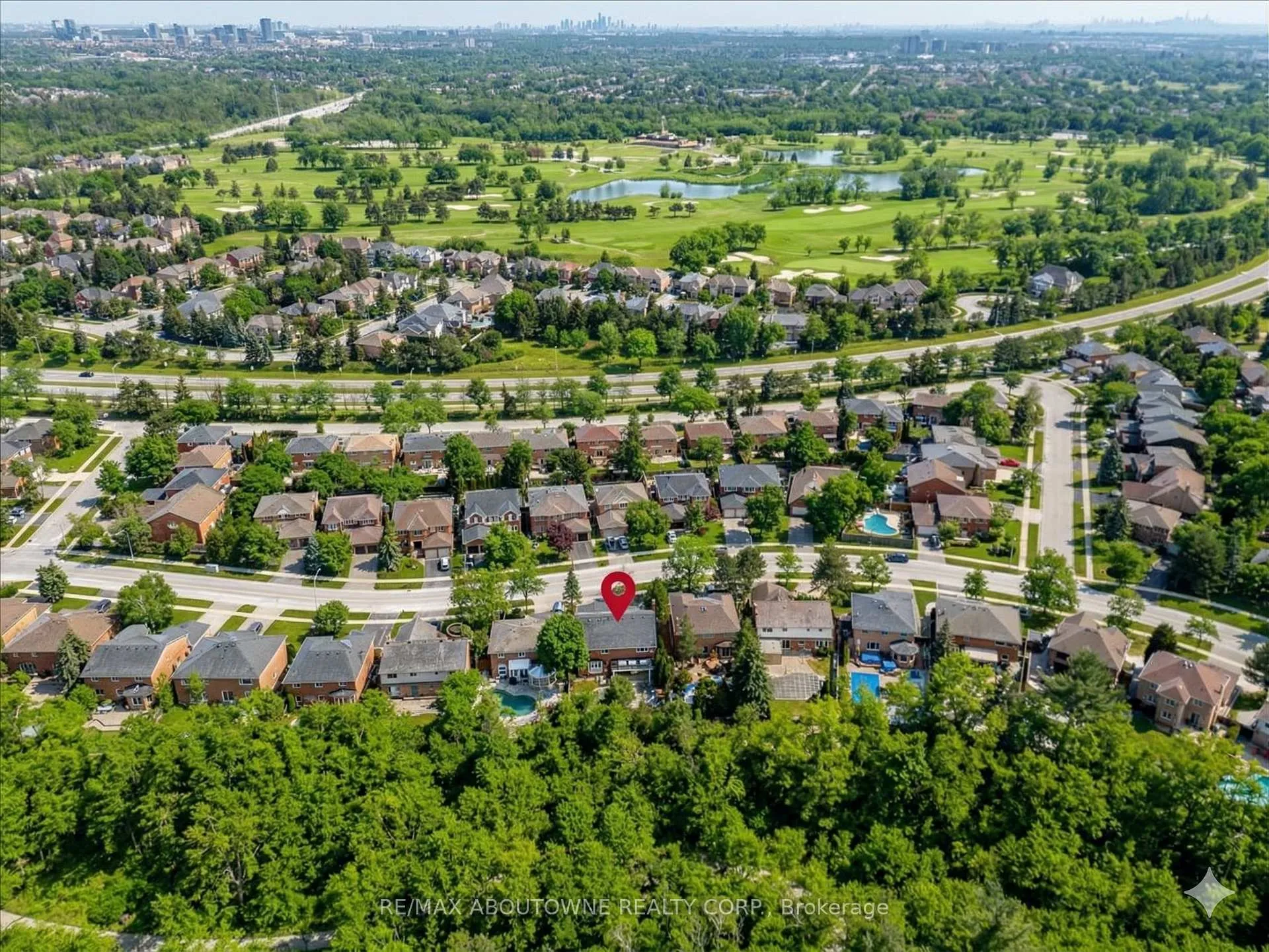 Photo 3 of 1320 Monks Passage, Oakville, Glen Abbey — HOMEH