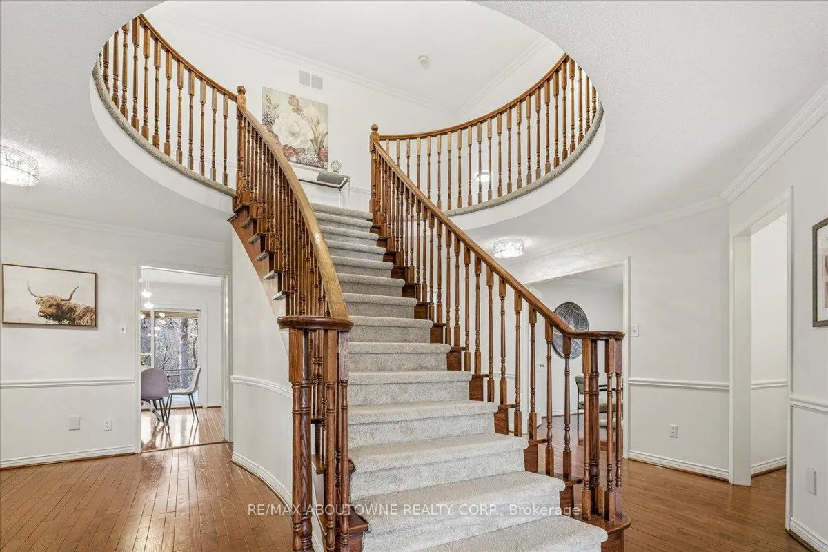 Photo 7 of 1320 Monks Passage, Oakville, Glen Abbey — HOMEH