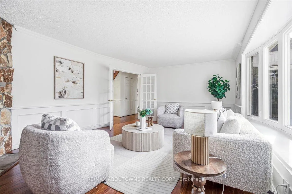Photo 15 of 1320 Monks Passage, Oakville, Glen Abbey — HOMEH