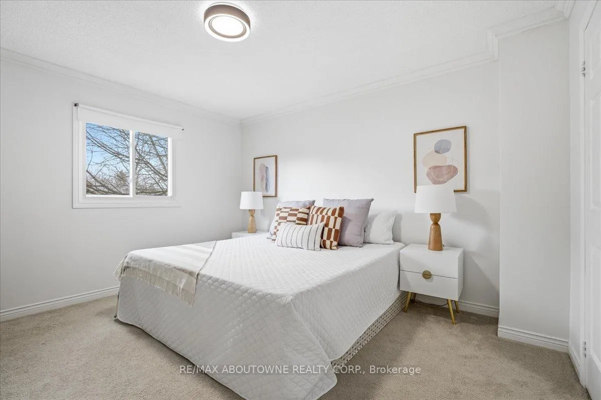 Photo 37 of 1320 Monks Passage, Oakville, Glen Abbey — HOMEH