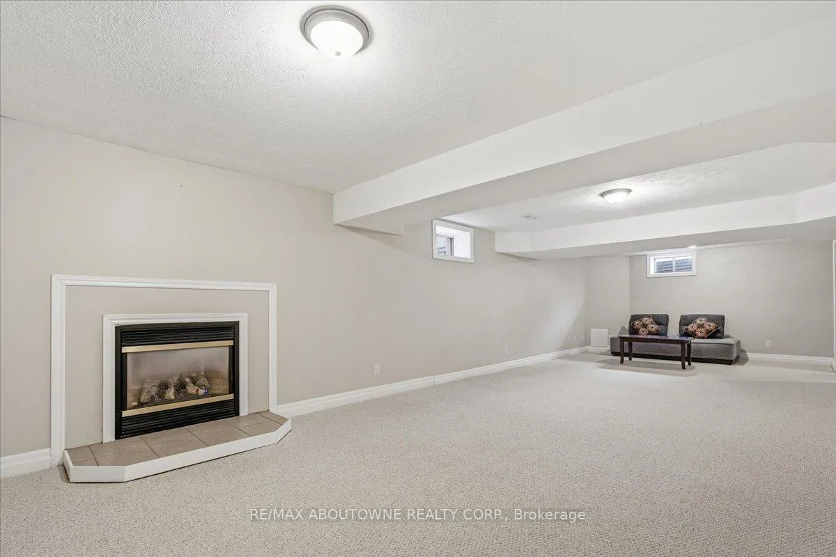 Photo 41 of 1320 Monks Passage, Oakville, Glen Abbey — HOMEH