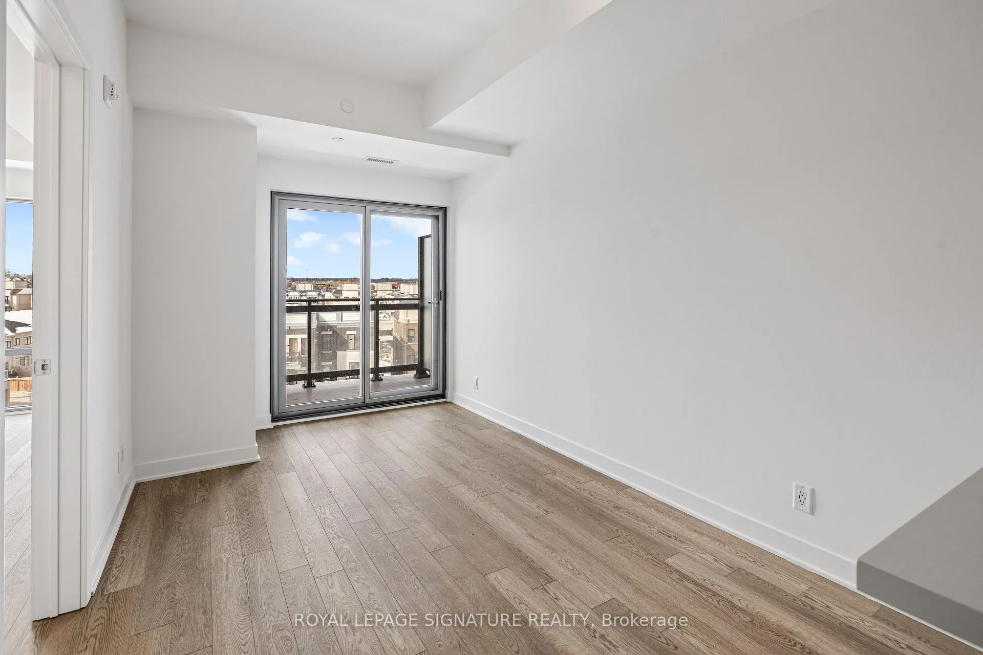 Photo 9 of Unit 520, 51 Clarington Boulevard, Clarington, Bowmanville — HOMEH