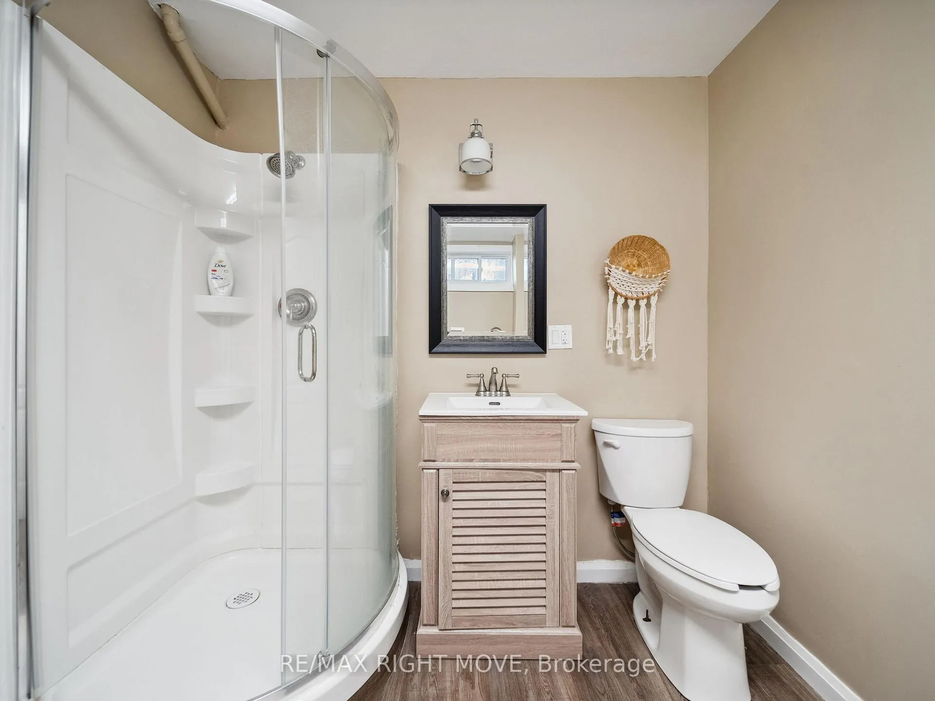 Photo 18 of 603 High Street, Orillia — HOMEH