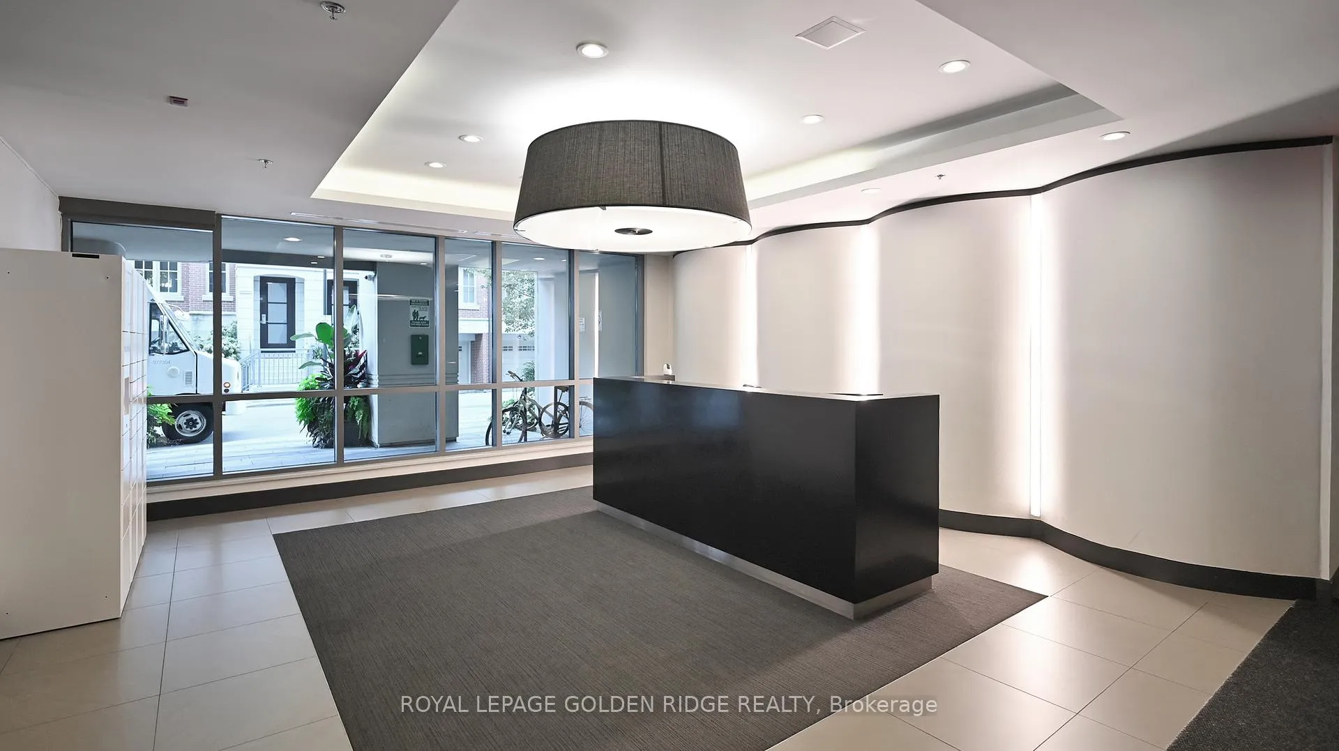 Photo 5 of Unit 224, 377 Madison Avenue, Toronto, Casa Loma — HOMEH