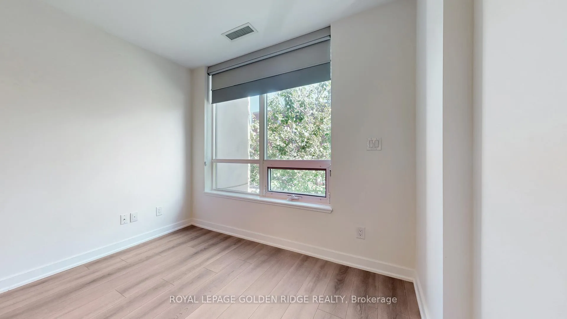 Photo 13 of Unit 224, 377 Madison Avenue, Toronto, Casa Loma — HOMEH