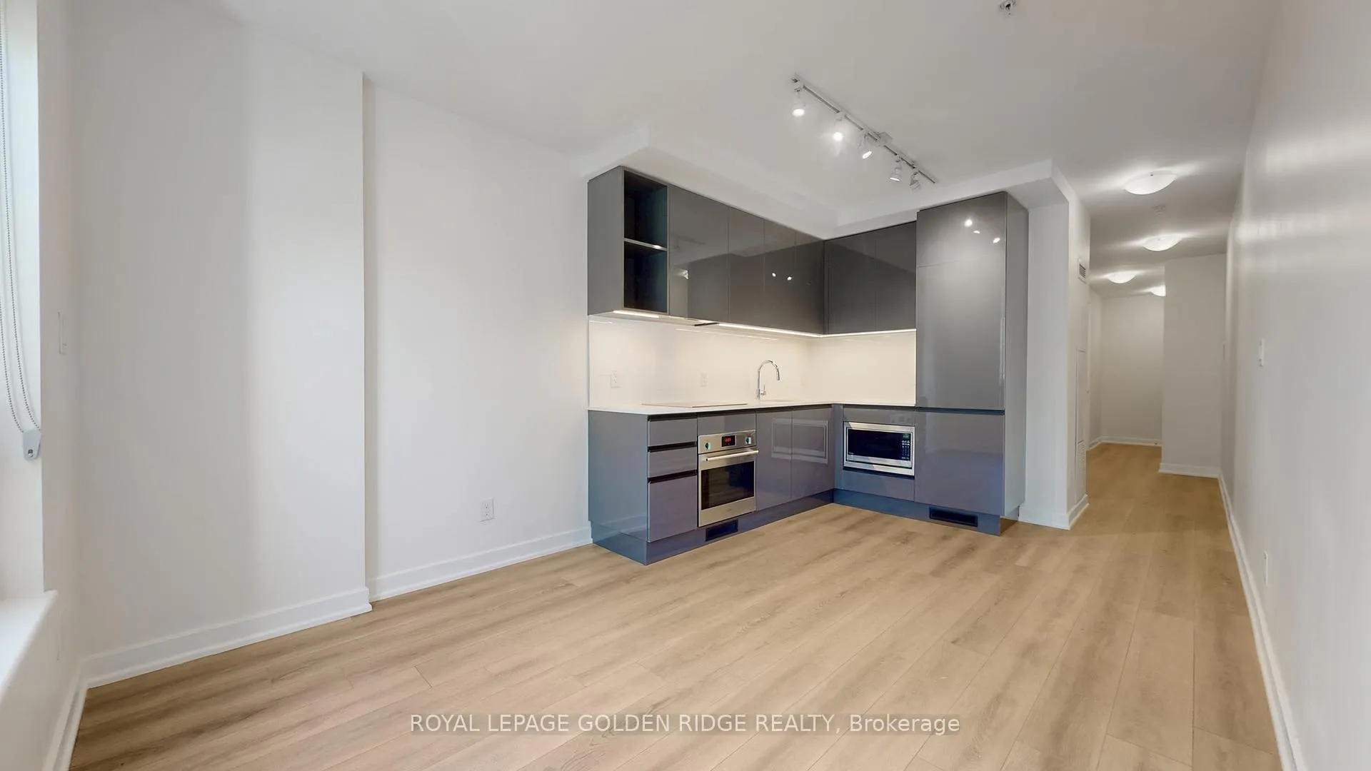 Photo 15 of Unit 224, 377 Madison Avenue, Toronto, Casa Loma — HOMEH