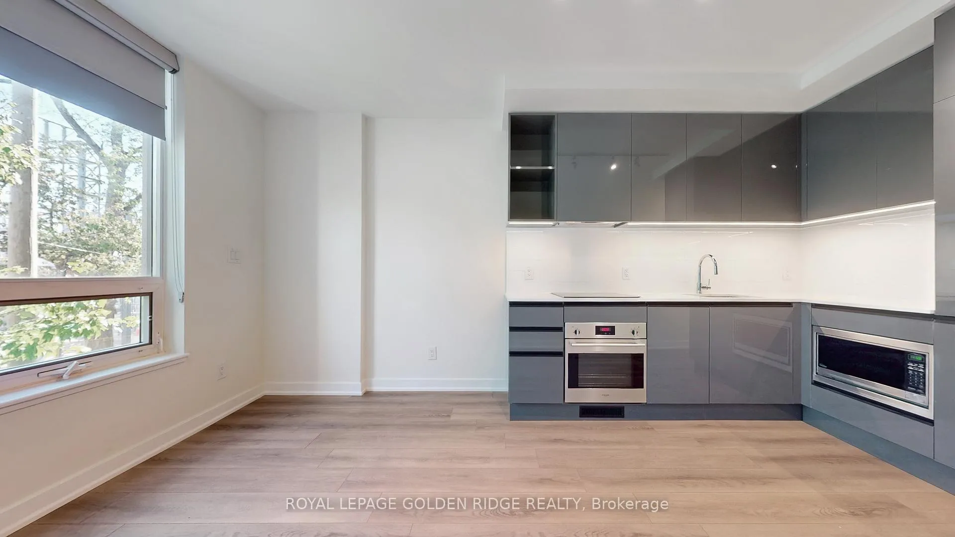 Photo 17 of Unit 224, 377 Madison Avenue, Toronto, Casa Loma — HOMEH