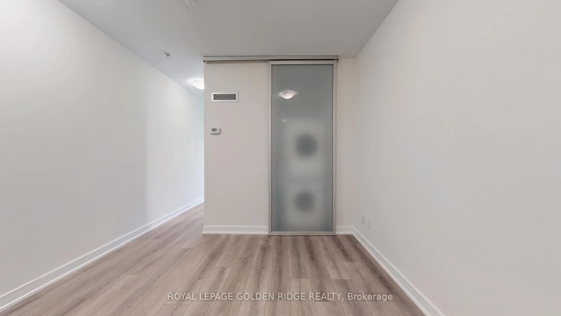 Photo 19 of Unit 224, 377 Madison Avenue, Toronto, Casa Loma — HOMEH