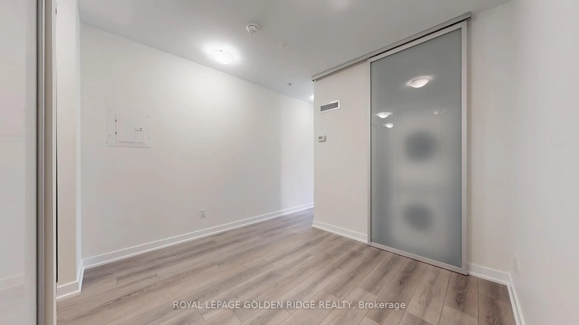 Photo 21 of Unit 224, 377 Madison Avenue, Toronto, Casa Loma — HOMEH