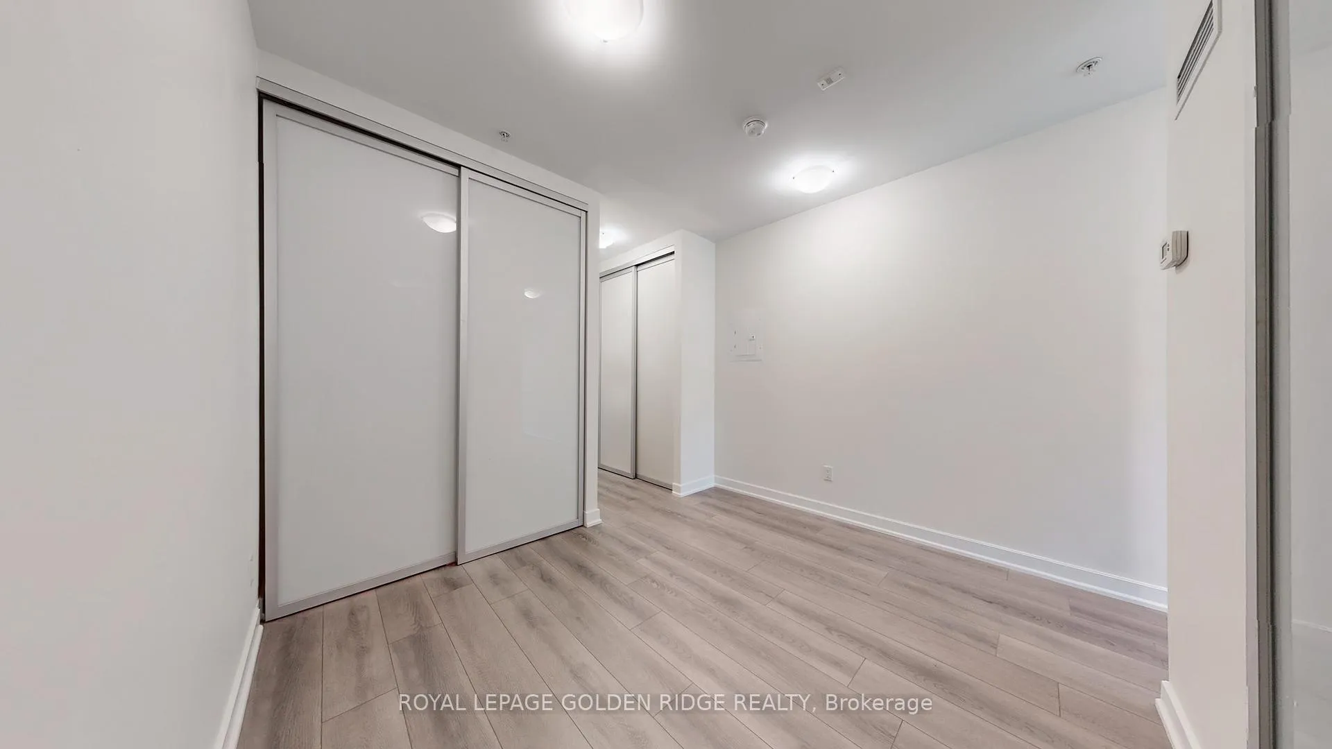 Photo 24 of Unit 224, 377 Madison Avenue, Toronto, Casa Loma — HOMEH