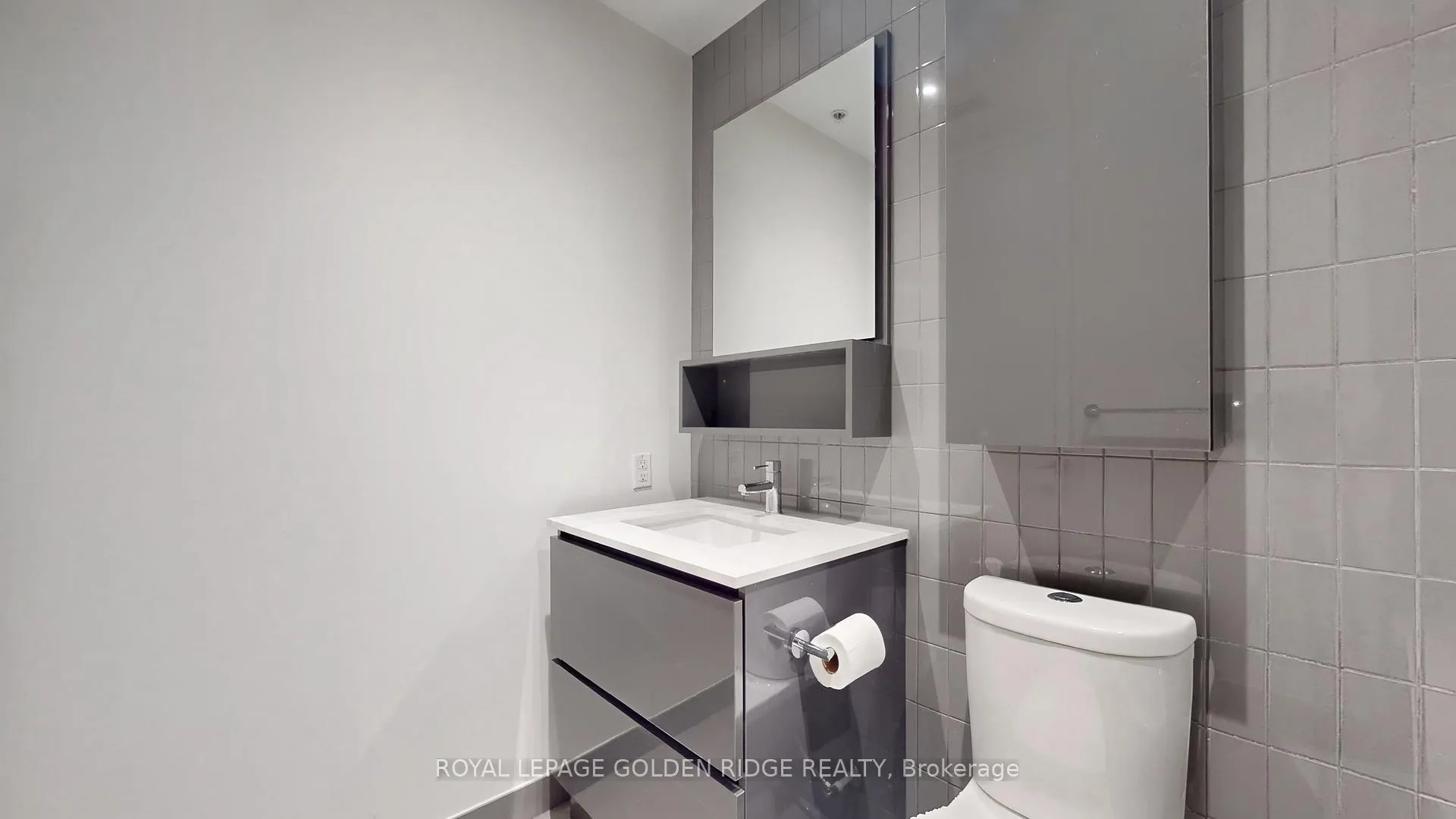 Photo 27 of Unit 224, 377 Madison Avenue, Toronto, Casa Loma — HOMEH